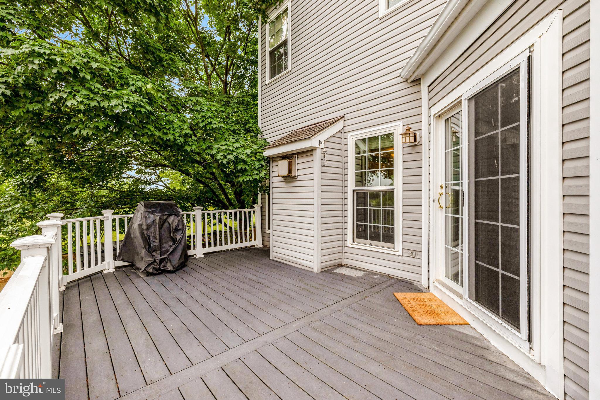 44115 Allderwood Ter