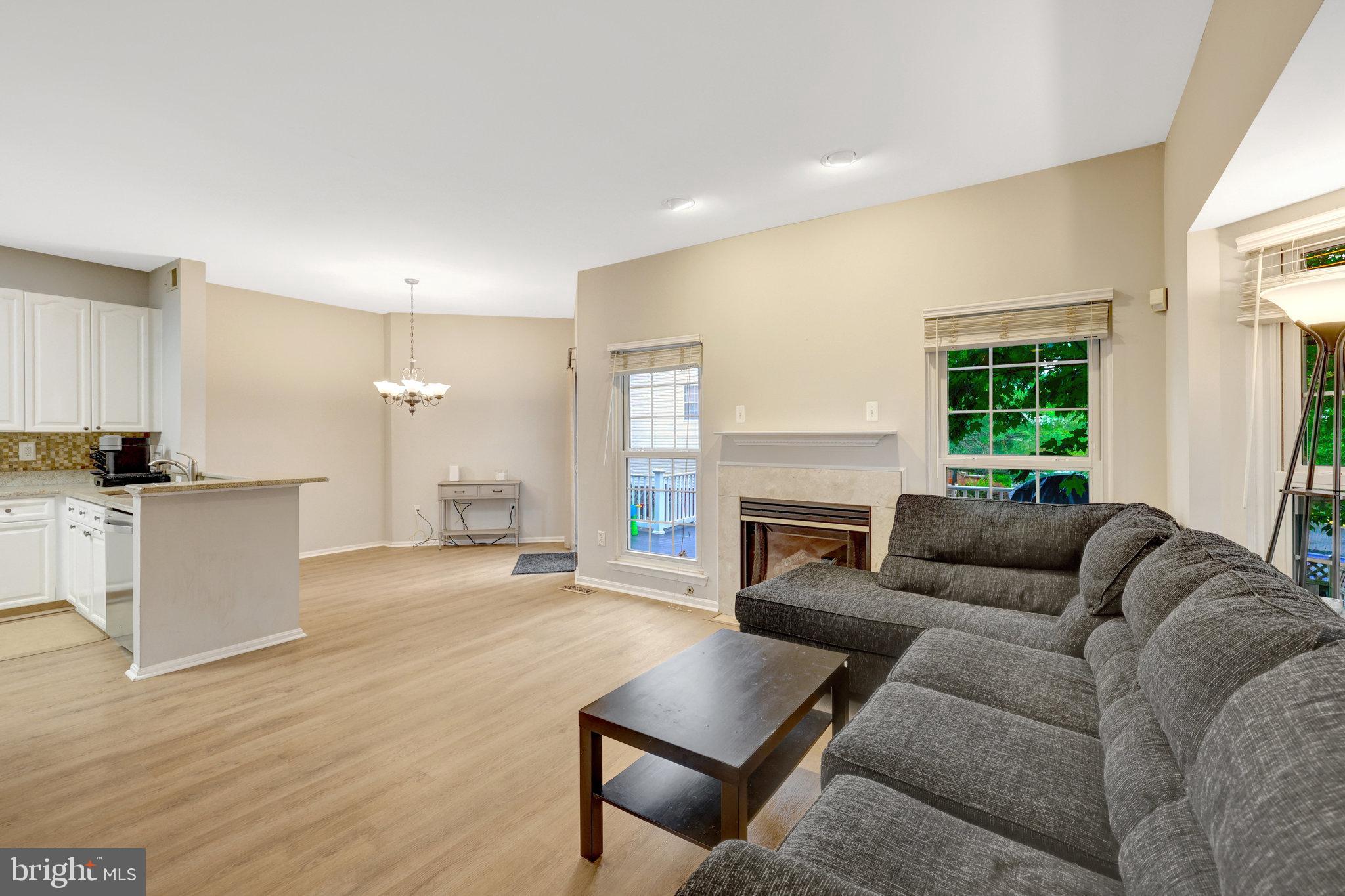 44115 Allderwood Ter