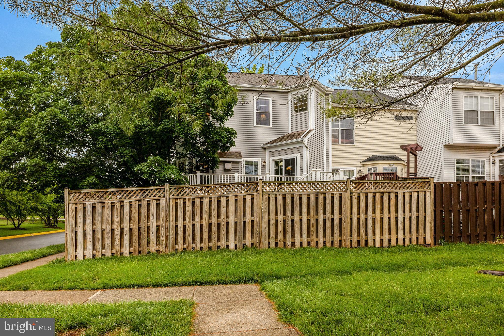 44115 Allderwood Ter