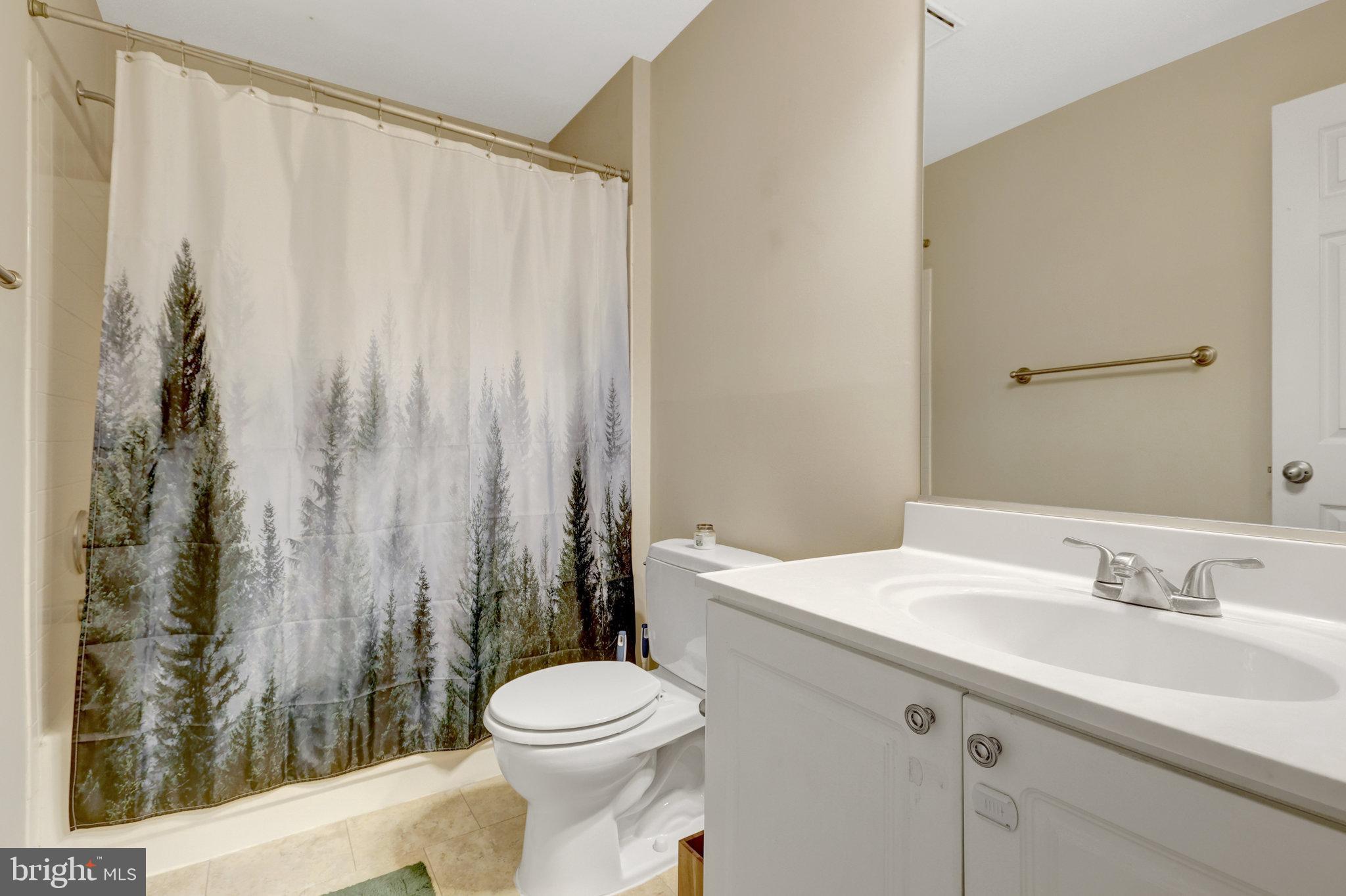 44115 Allderwood Ter