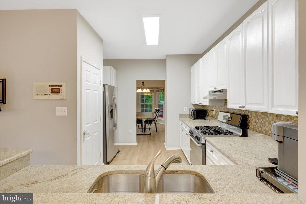 44115 Allderwood Ter