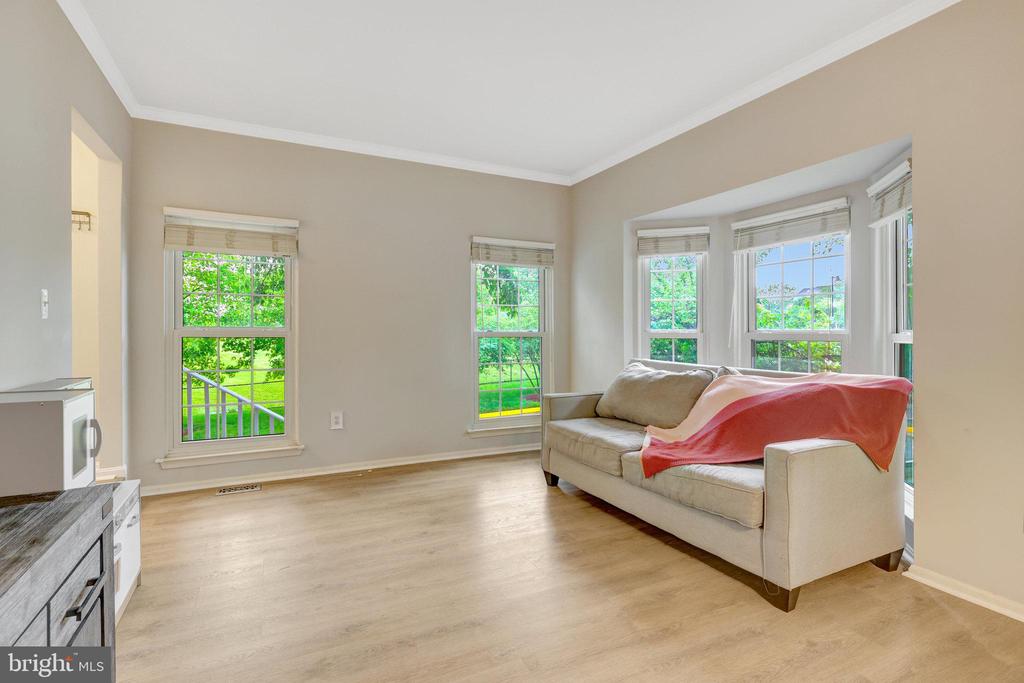44115 Allderwood Ter