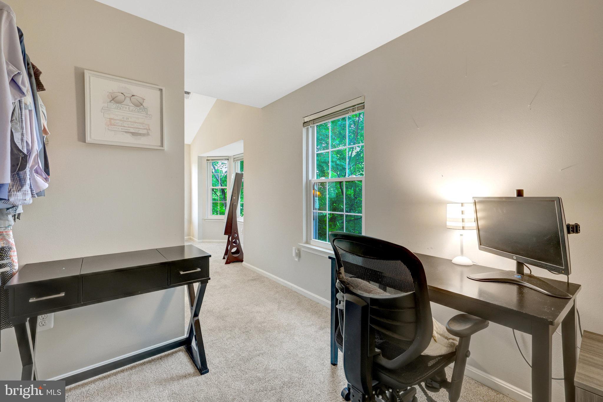 44115 Allderwood Ter