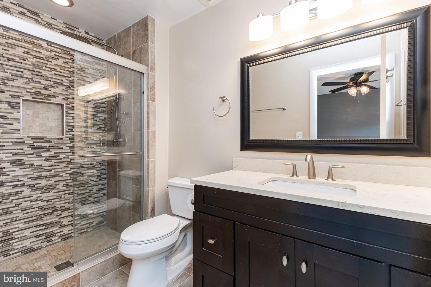 246 AVONDALE DR