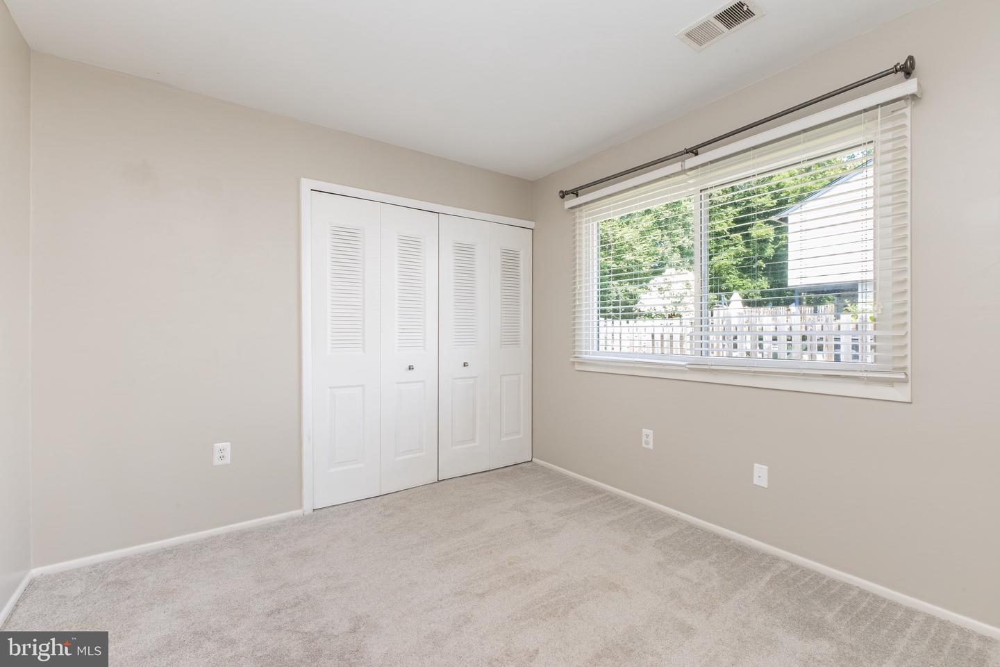 246 AVONDALE DR