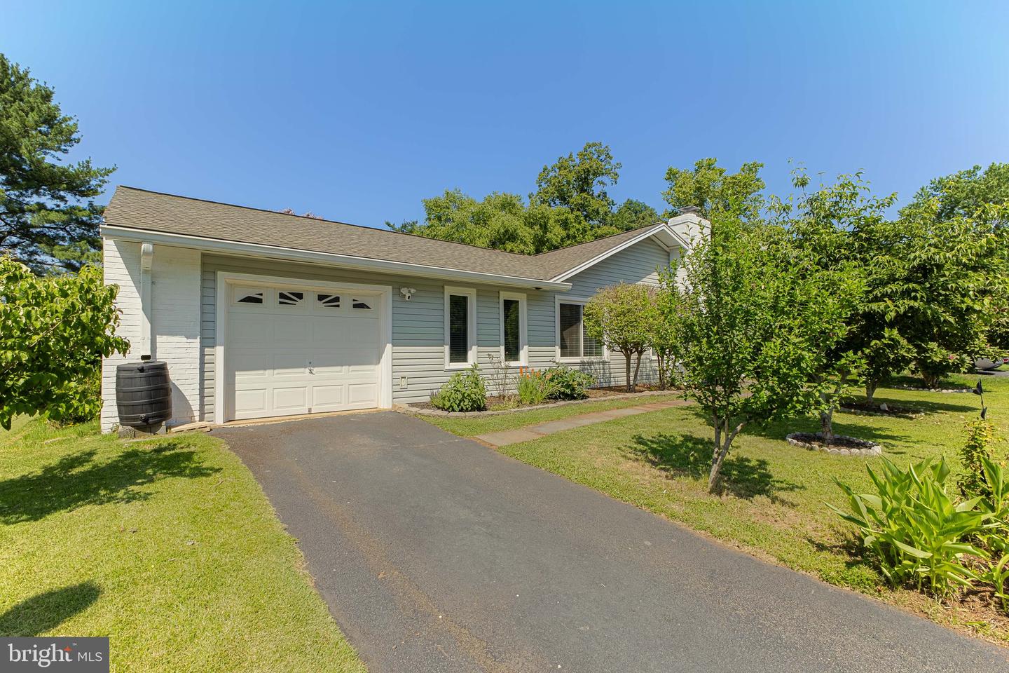 246 AVONDALE DR