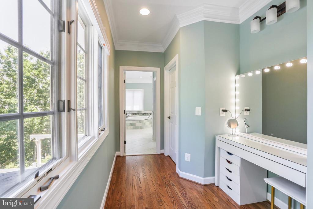 18301 Mid Ocean Pl
