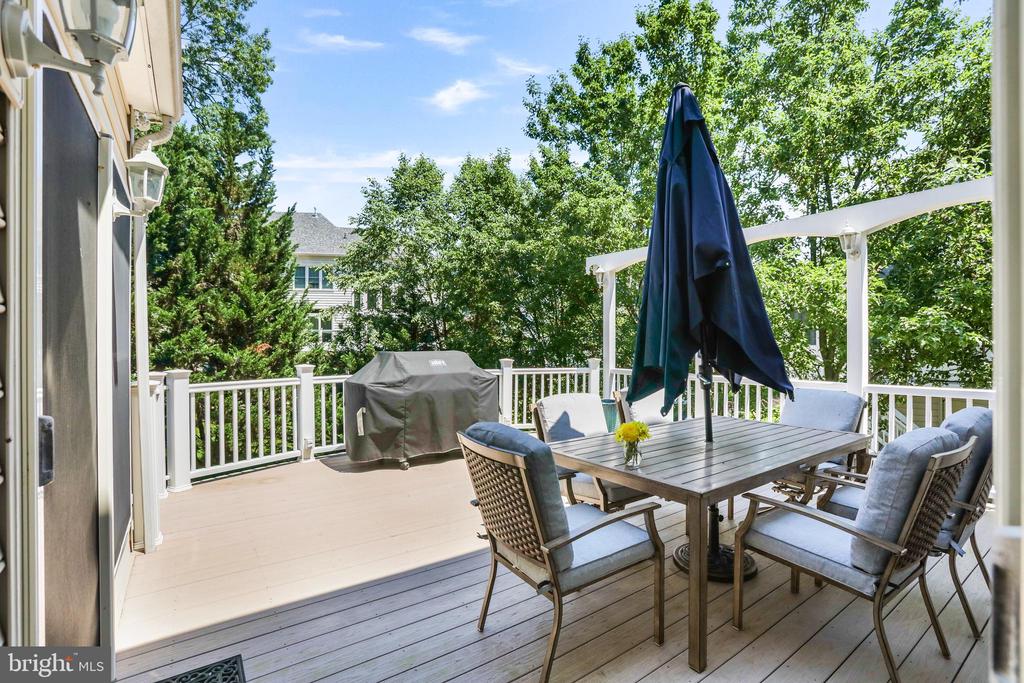 18301 Mid Ocean Pl