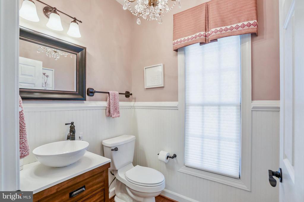 18301 Mid Ocean Pl