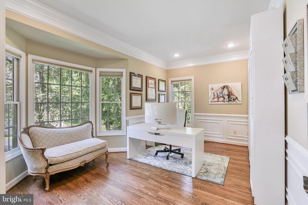 18301 Mid Ocean Pl
