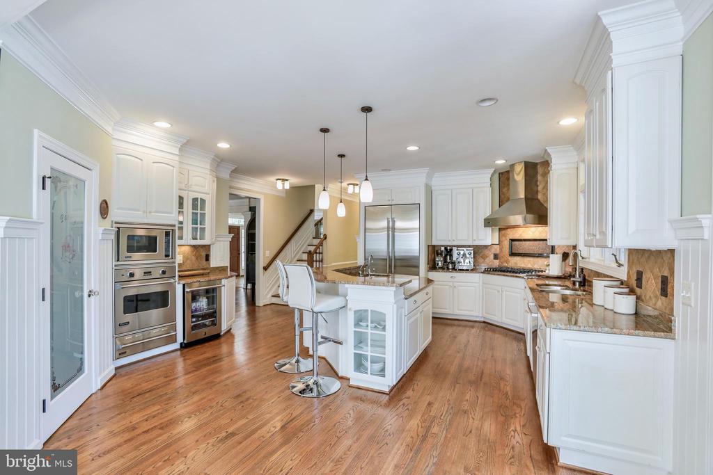 18301 Mid Ocean Pl