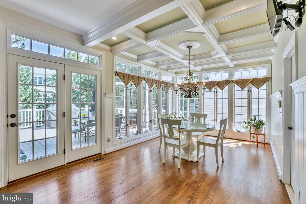 18301 Mid Ocean Pl
