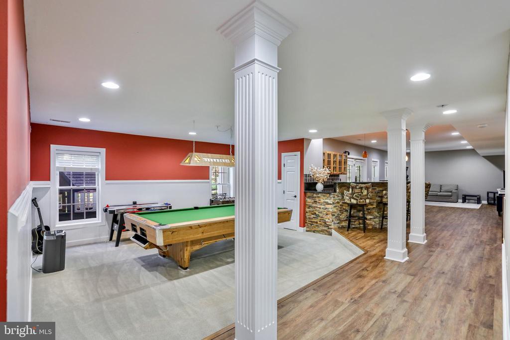 18301 Mid Ocean Pl