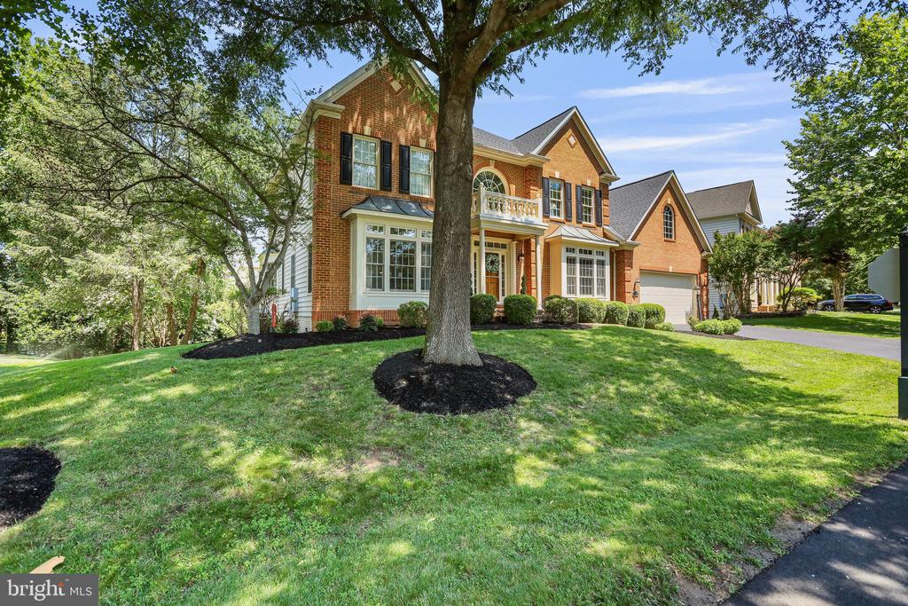 18301 Mid Ocean Pl