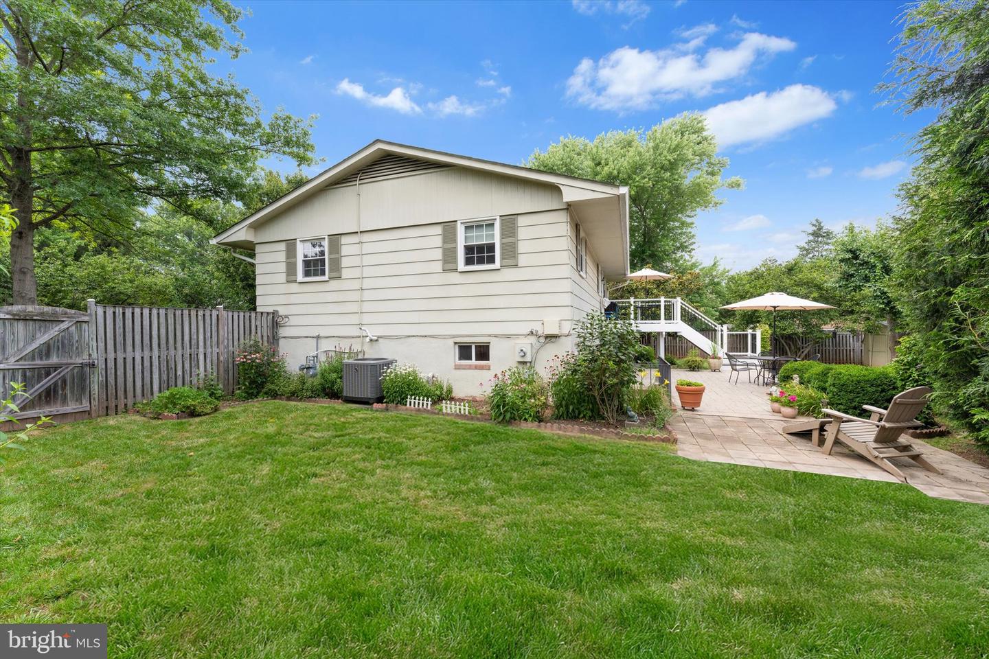 1010 Tuscarora Dr SW