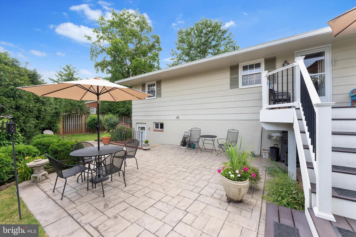 1010 Tuscarora Dr SW