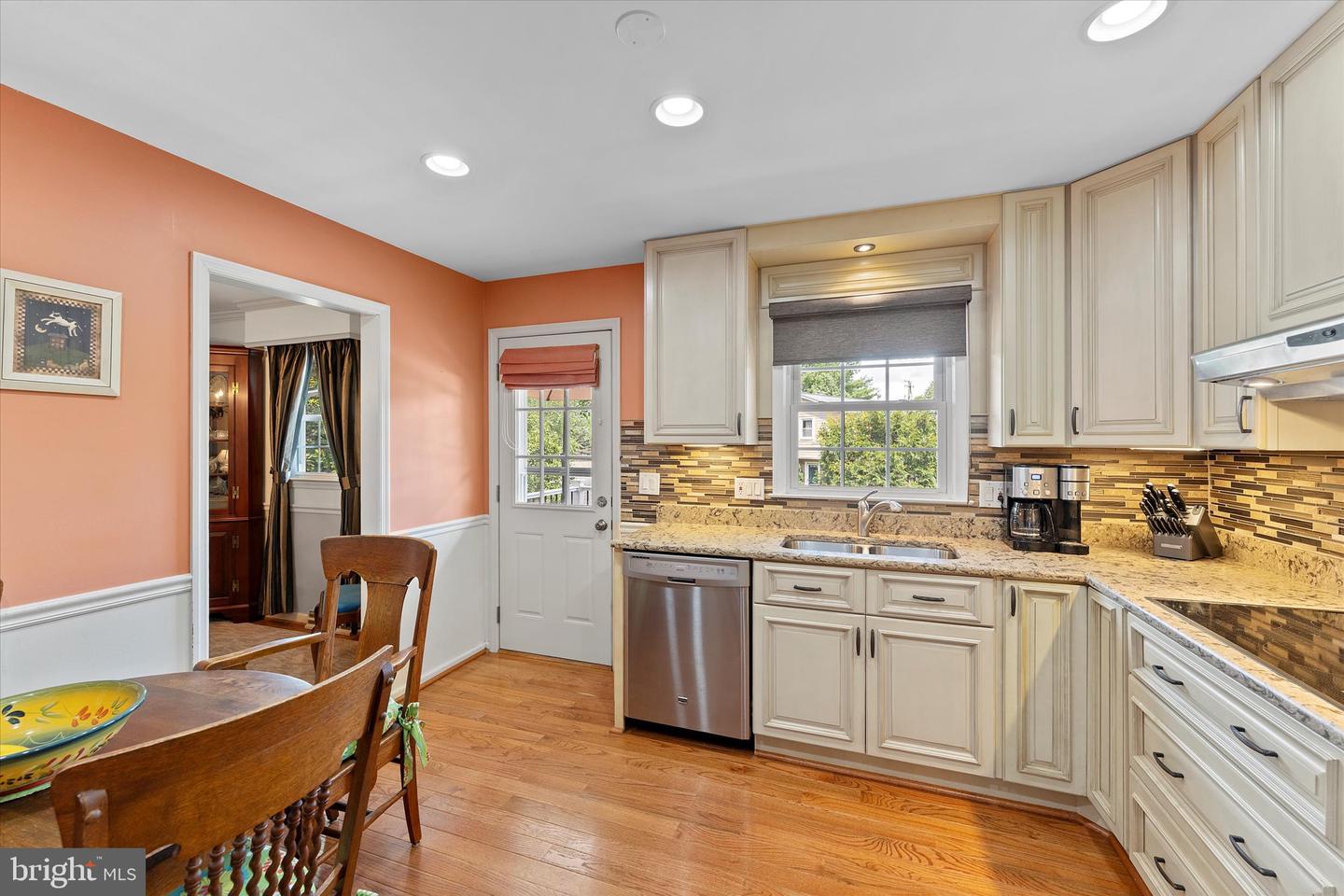 1010 Tuscarora Dr SW