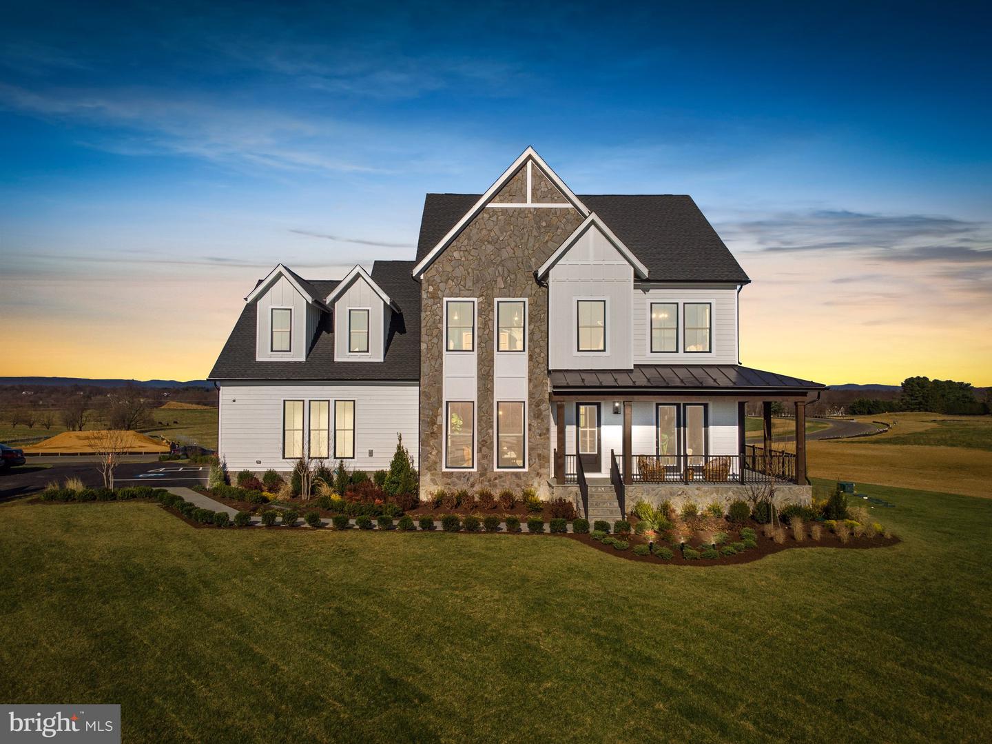 38875 Silver King Cir