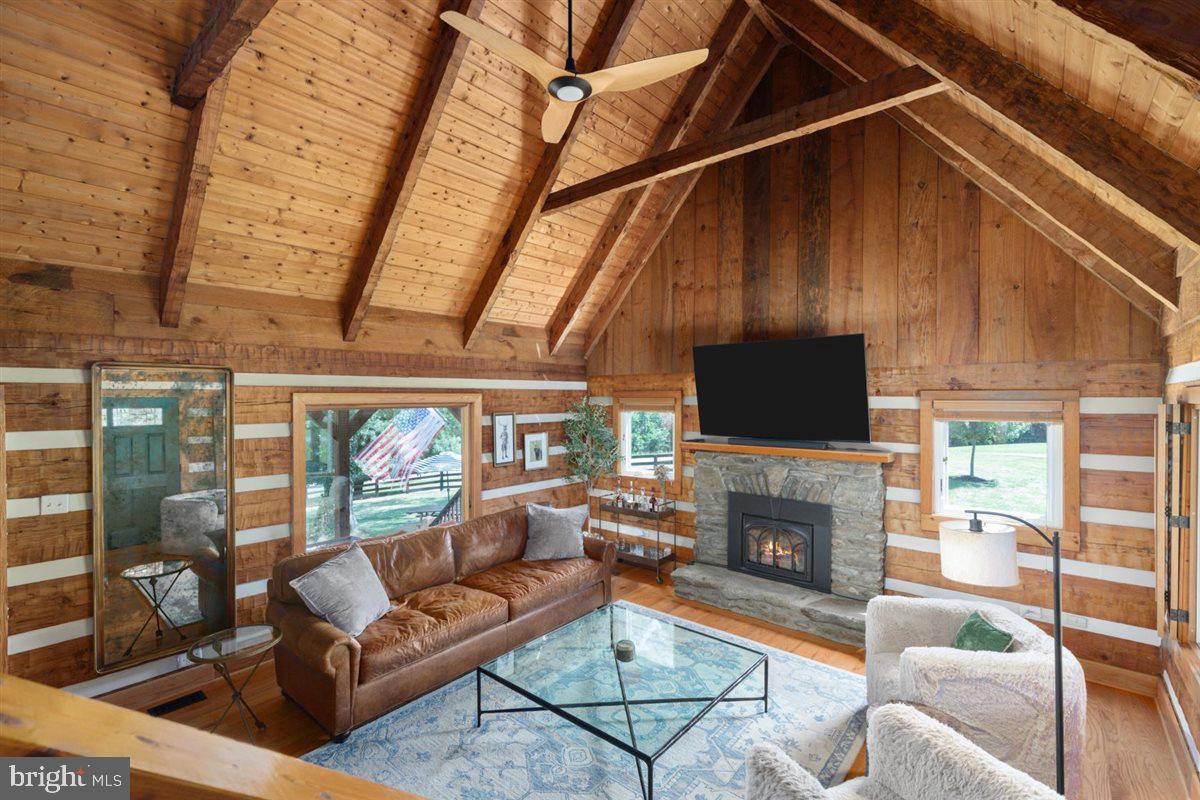 35496 Simpsons Creek Rd