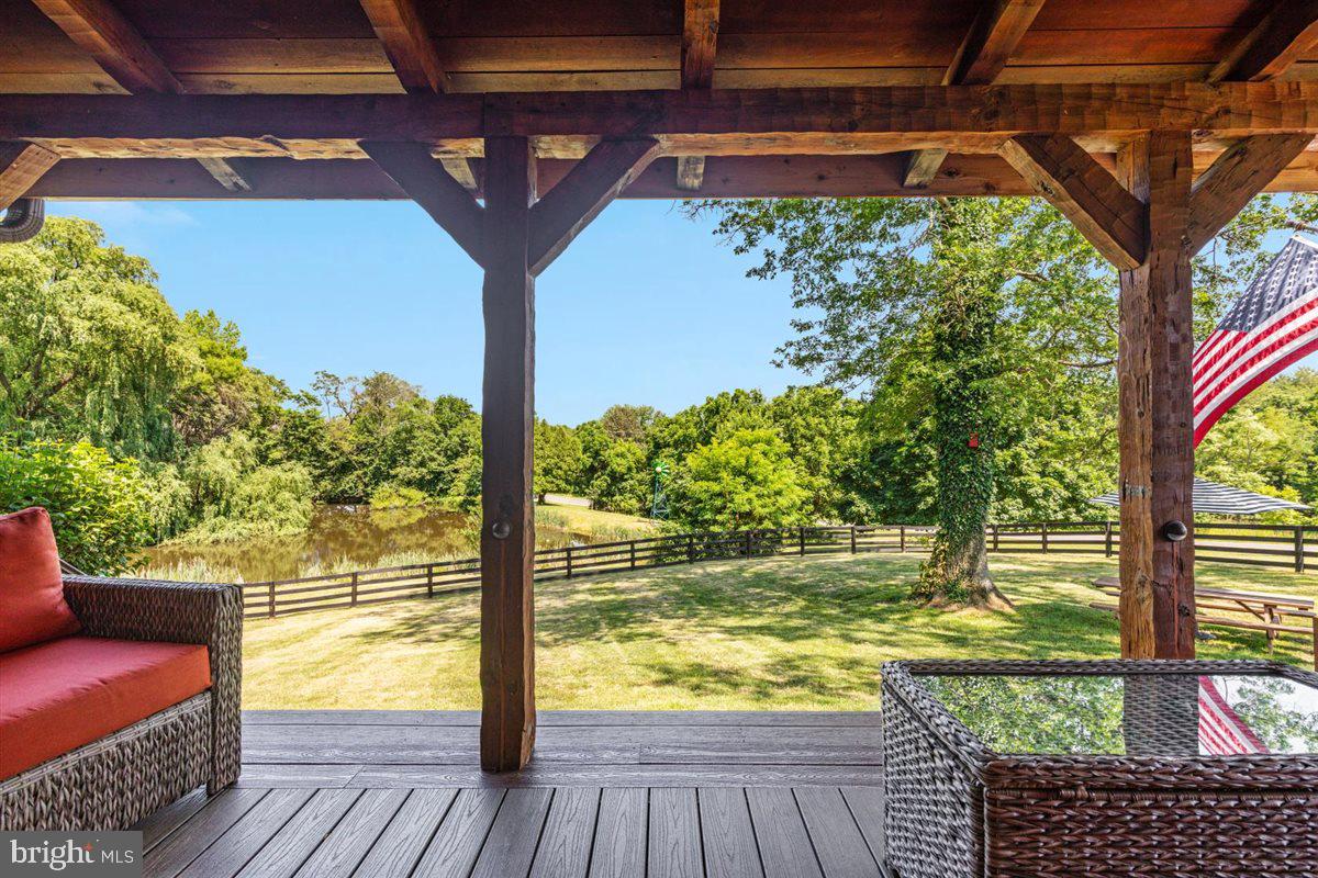 35496 Simpsons Creek Rd