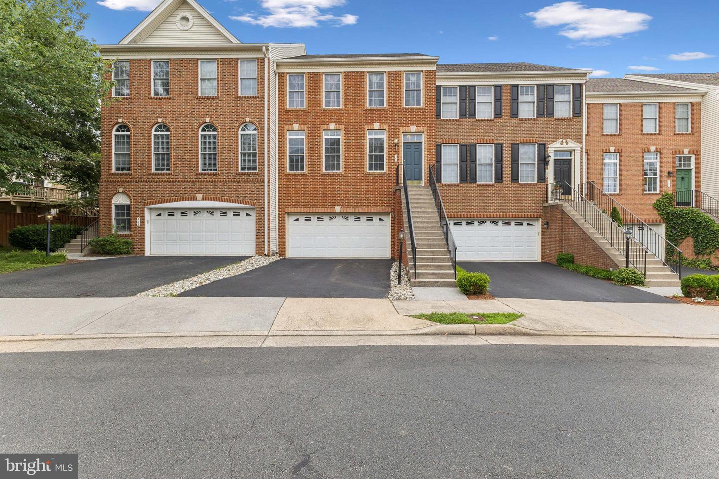 106 Misty Pond Ter