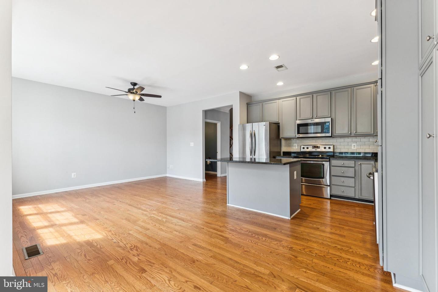 106 Misty Pond Ter