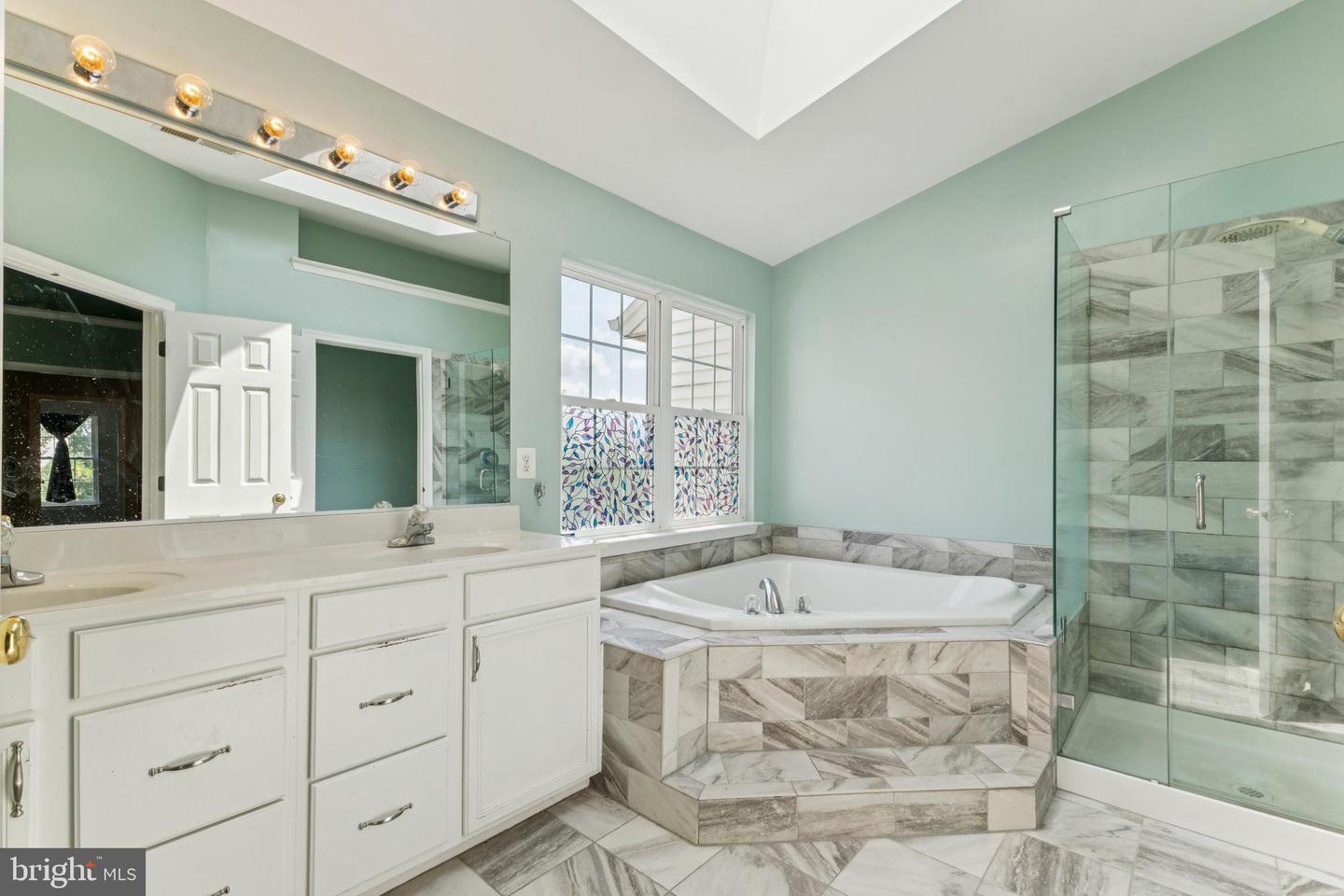 106 Misty Pond Ter