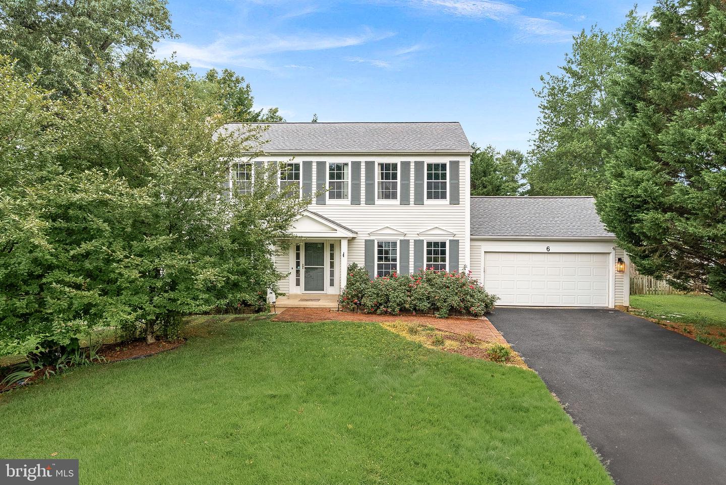 6 S LOWERY CT S
