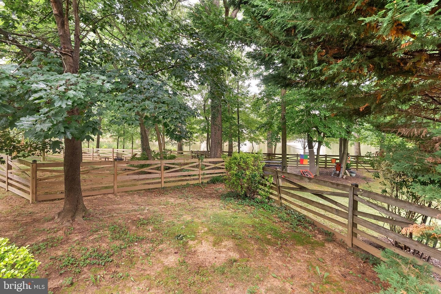 6 S LOWERY CT S