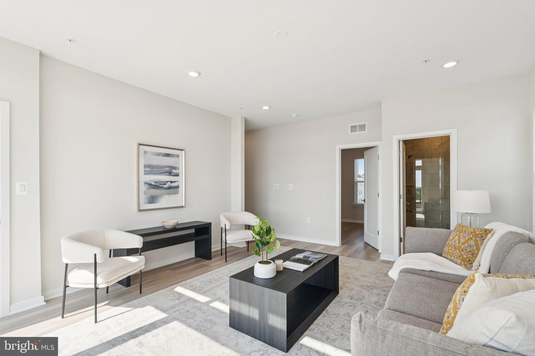 23162 Horseshoe Trail Sq