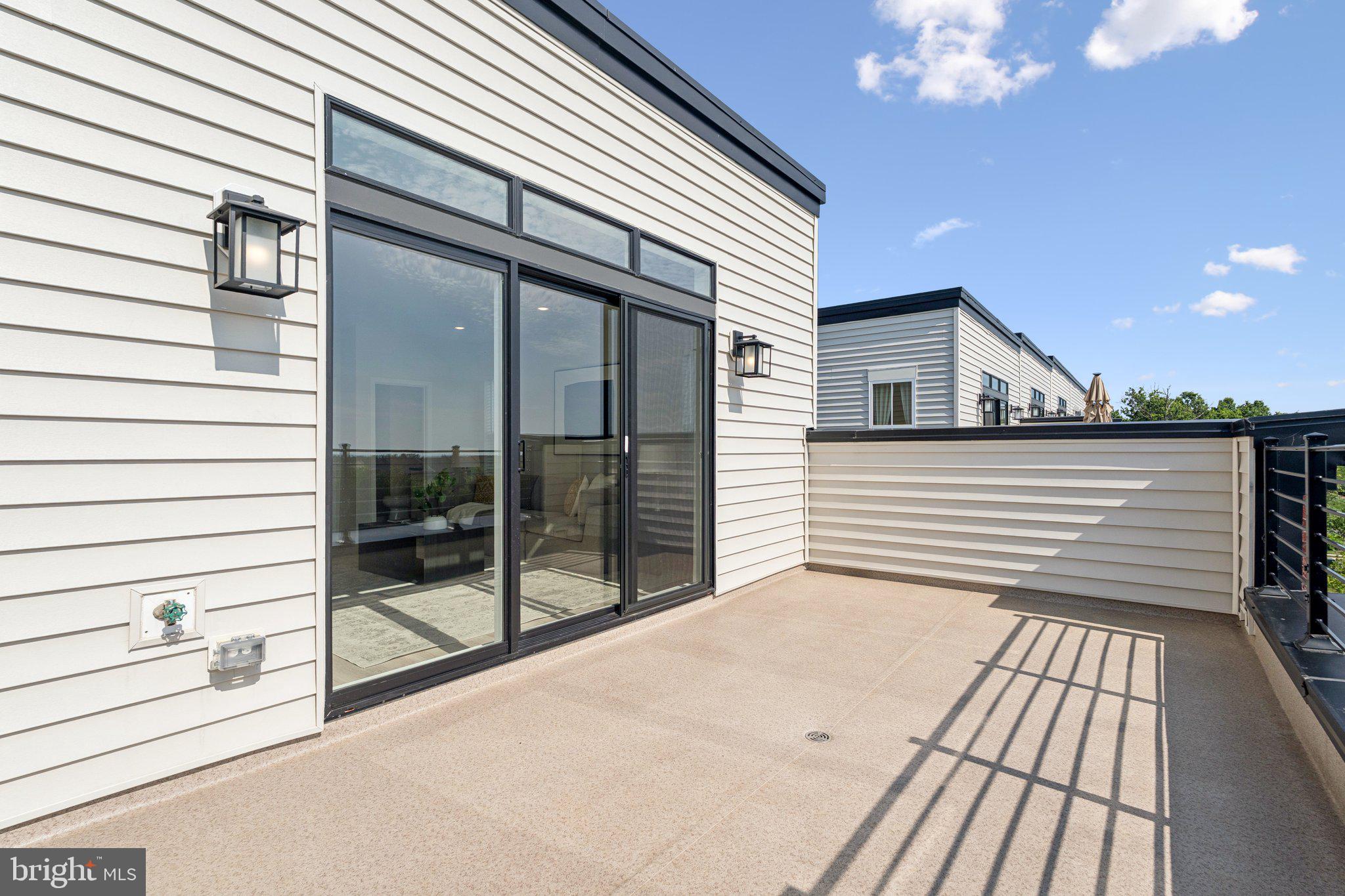 23162 Horseshoe Trail Sq