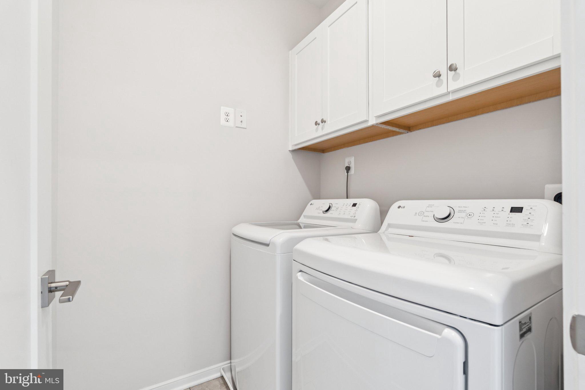 23162 Horseshoe Trail Sq