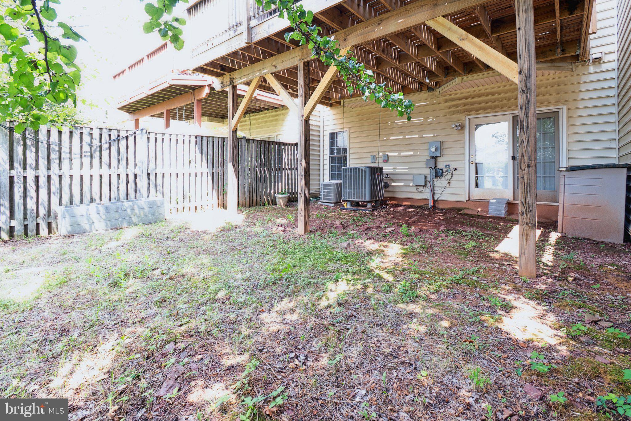 22602 Welborne Manor Sq