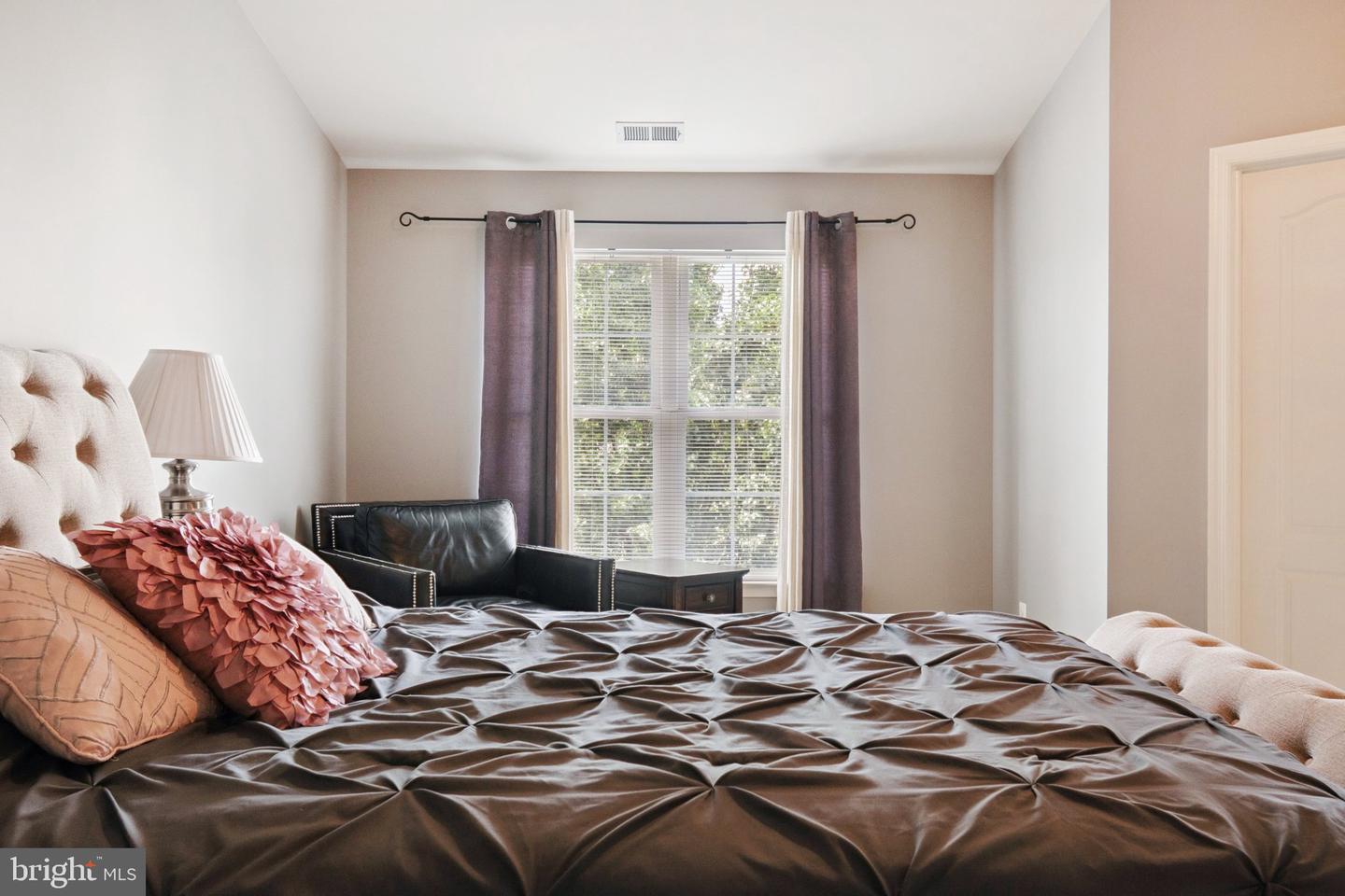 22602 Welborne Manor Sq