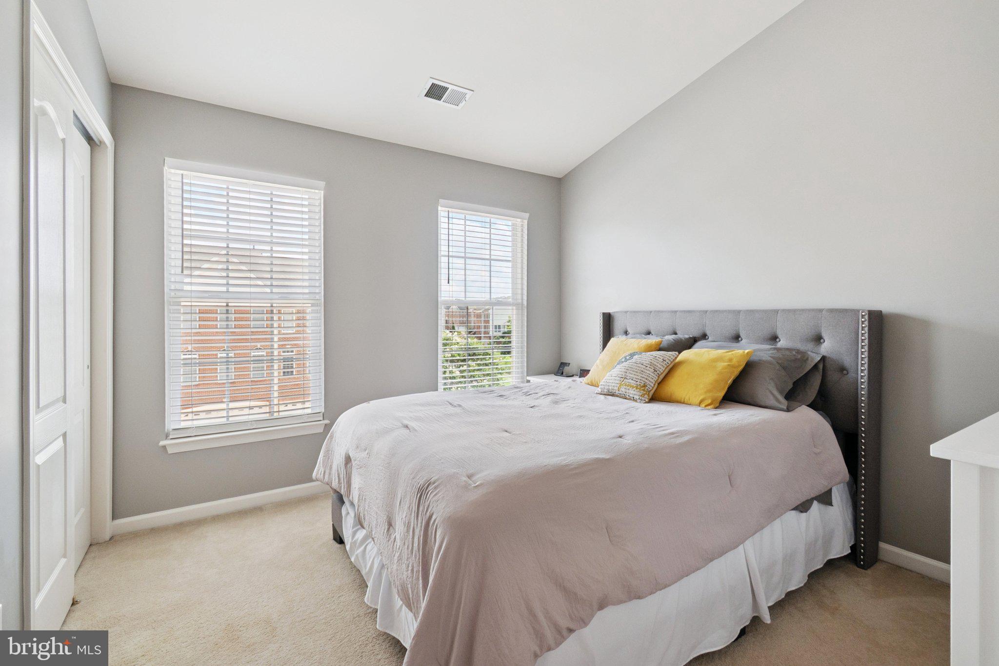 22602 Welborne Manor Sq