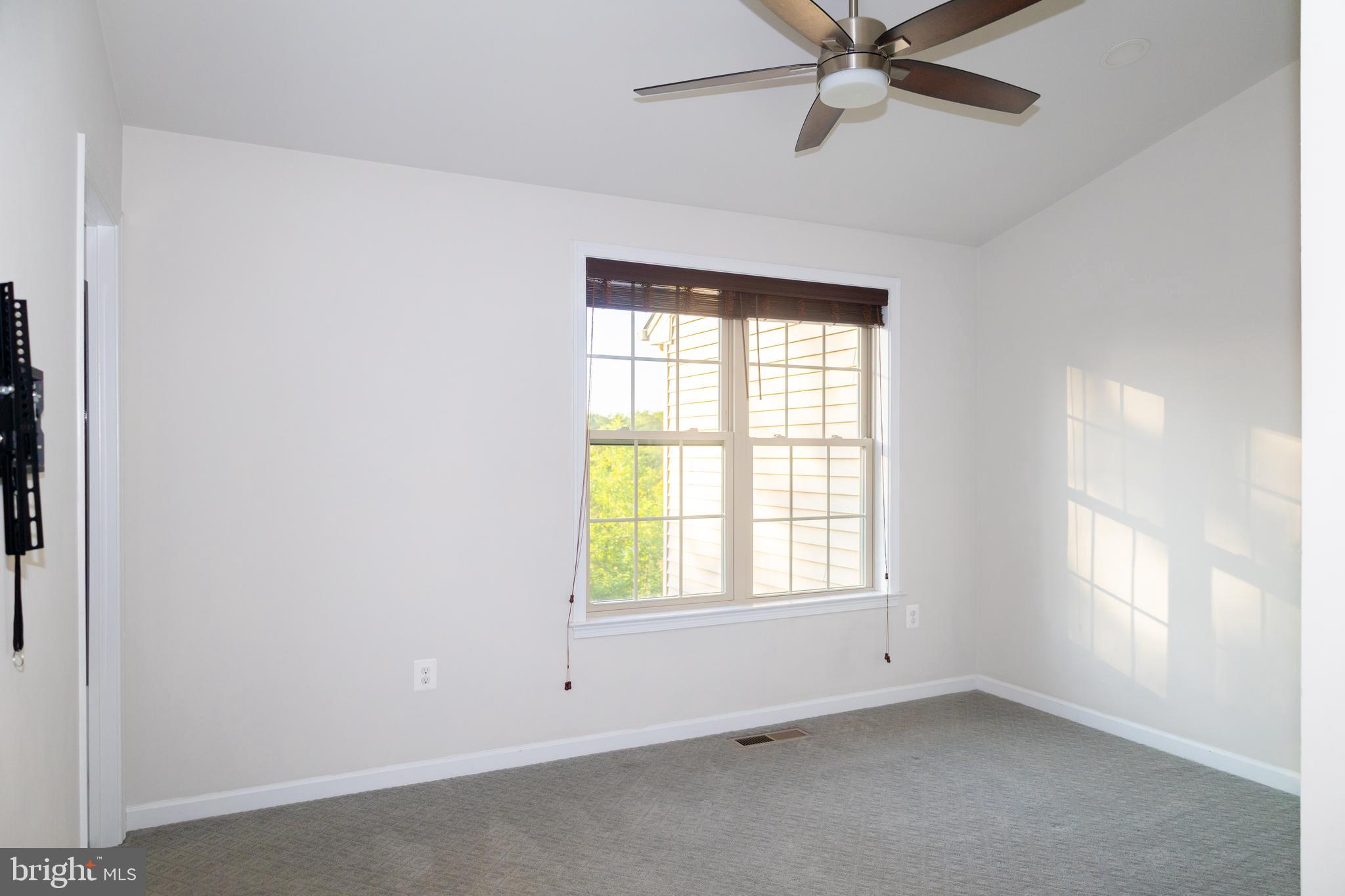 42624 LISBURN CHASE TER