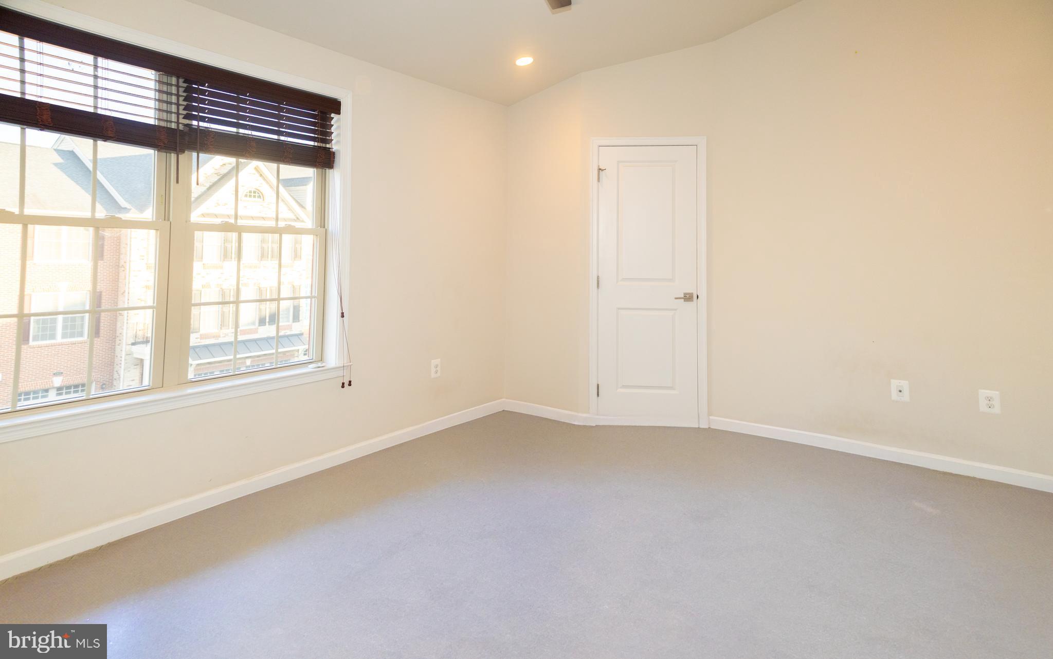 42624 LISBURN CHASE TER