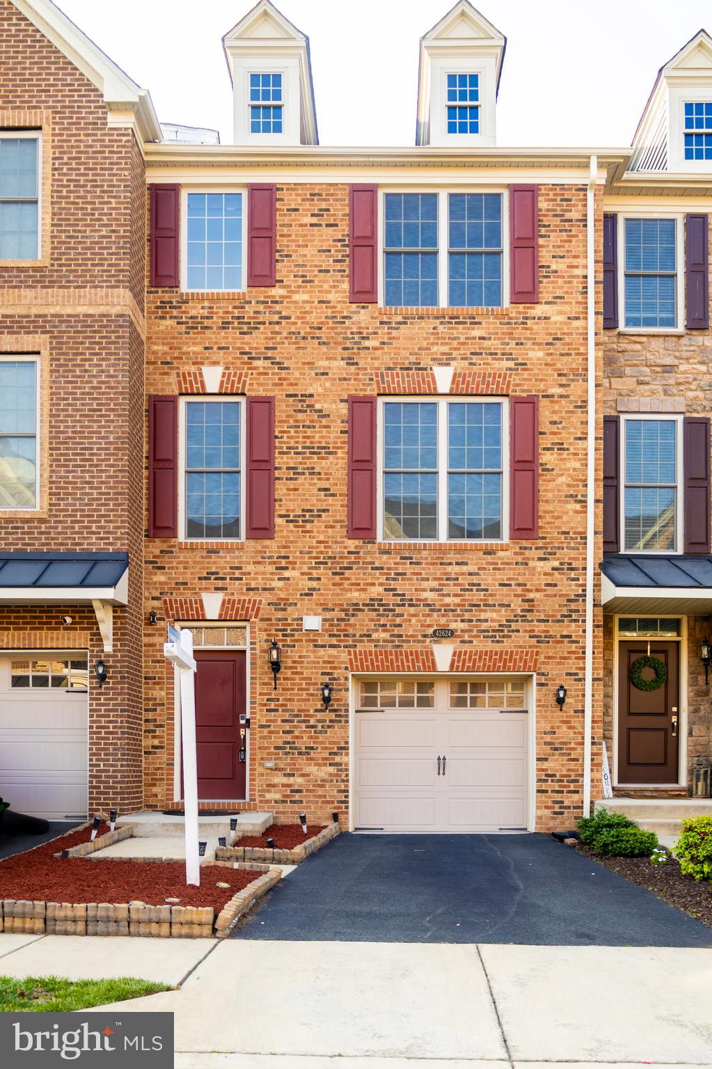 42624 LISBURN CHASE TER