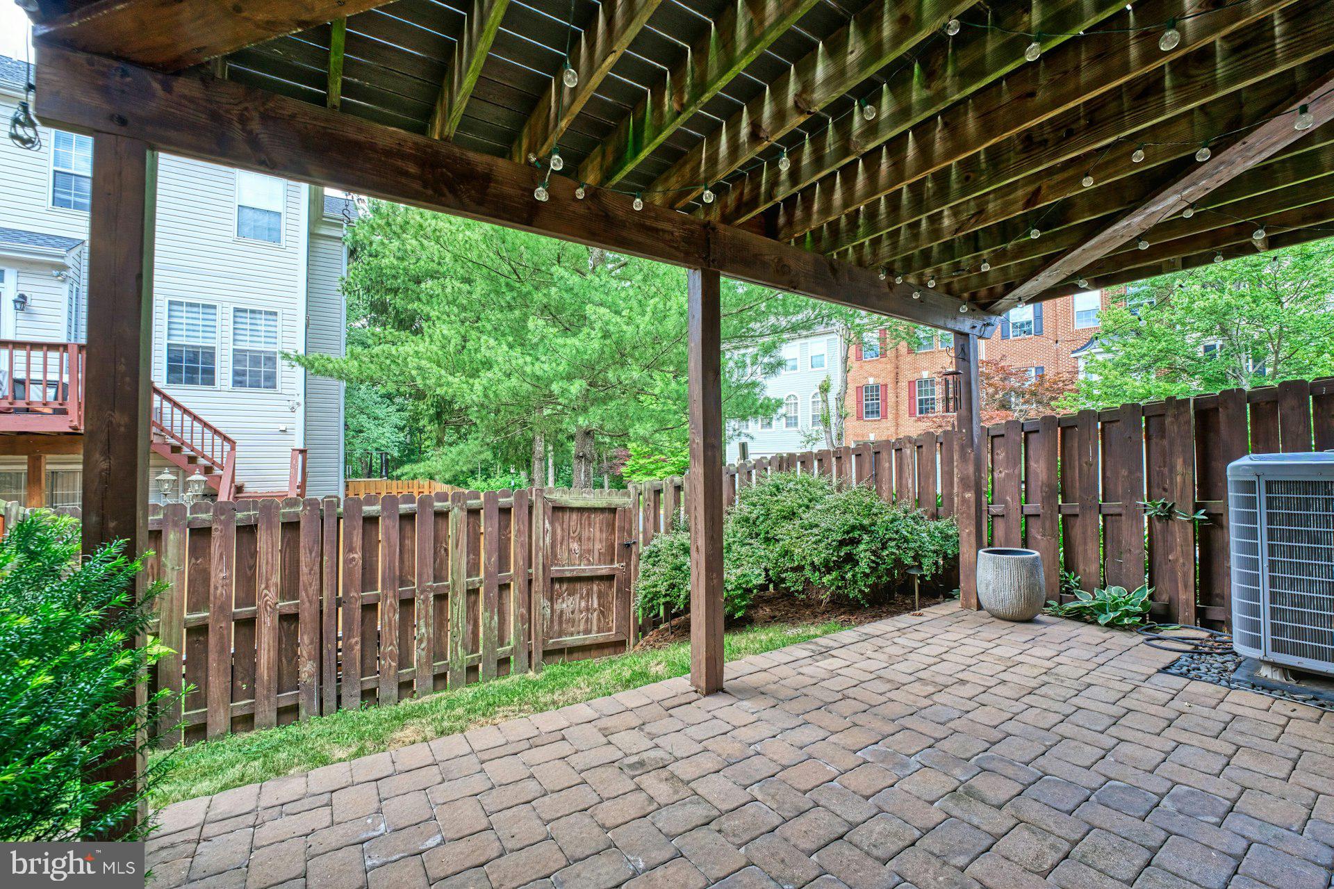 47327 Rock Falls Ter