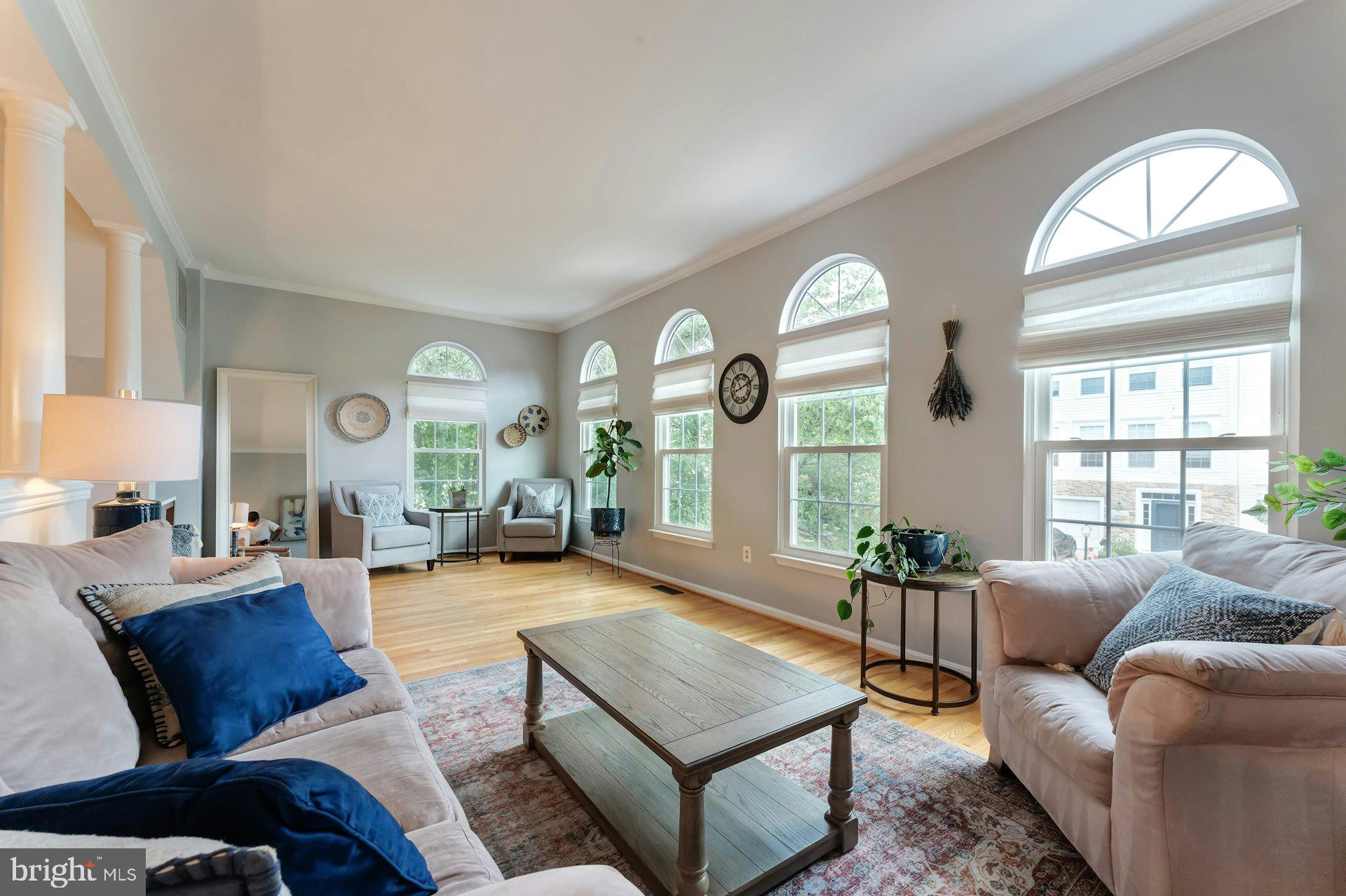 47327 Rock Falls Ter