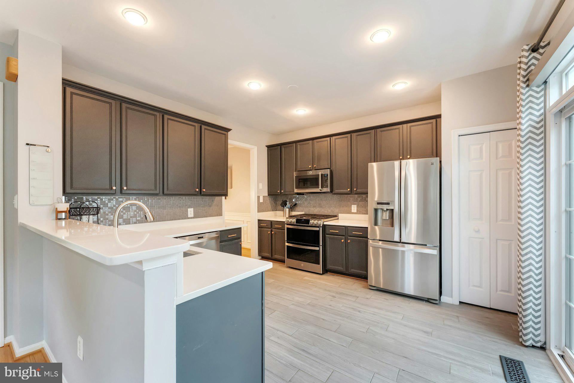 47327 Rock Falls Ter