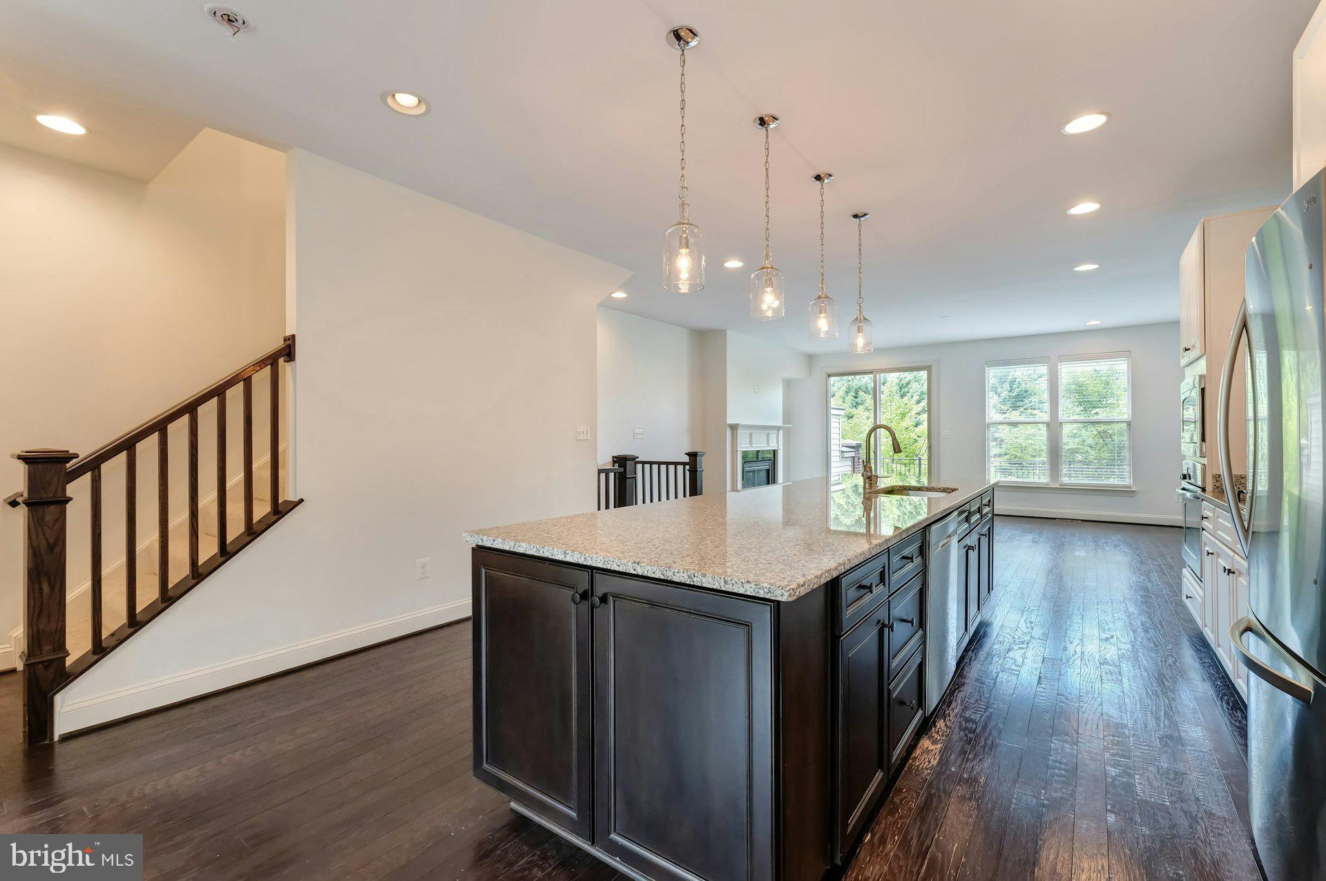 22816 Goldsborough Ter