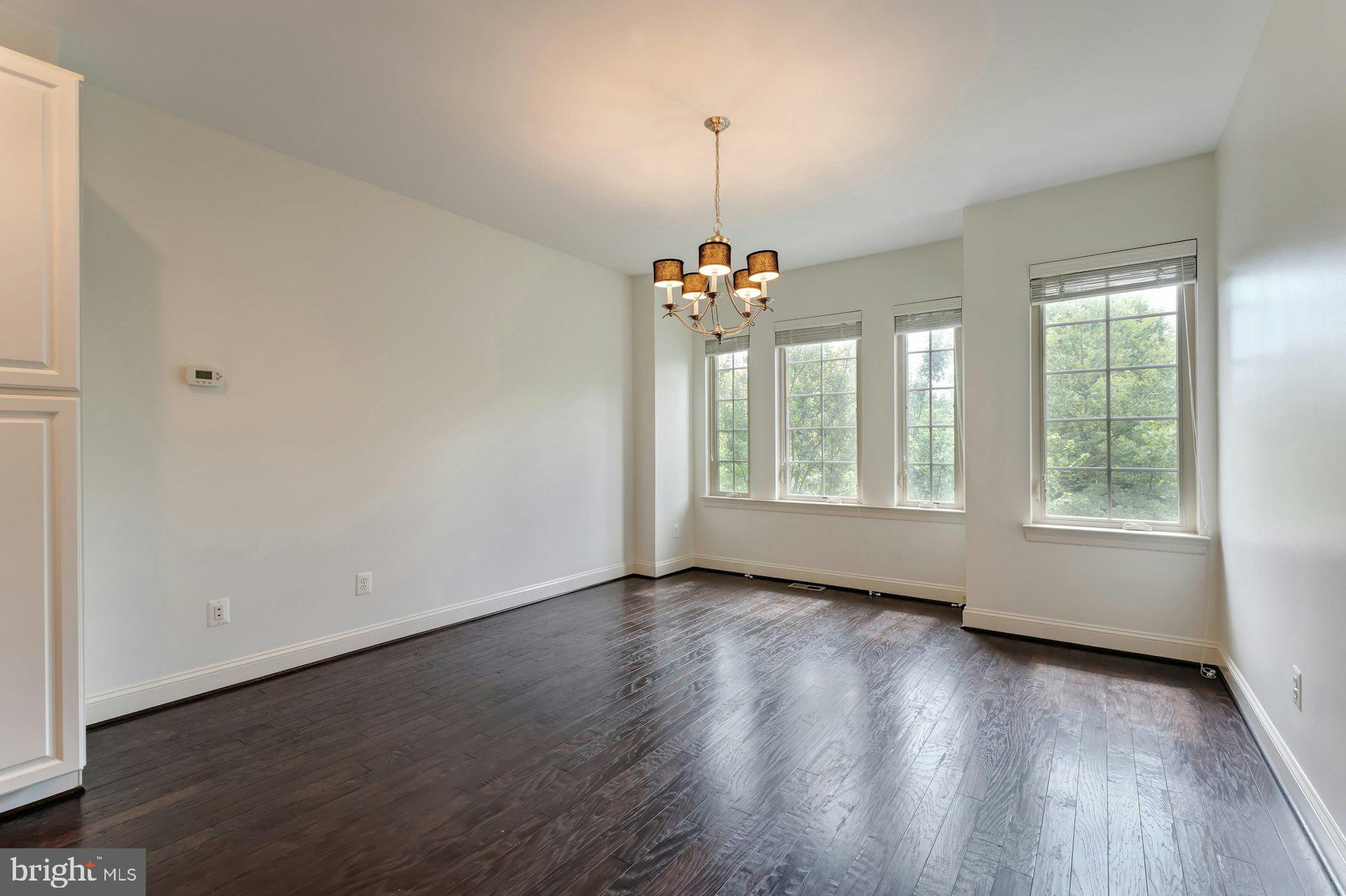 22816 Goldsborough Ter