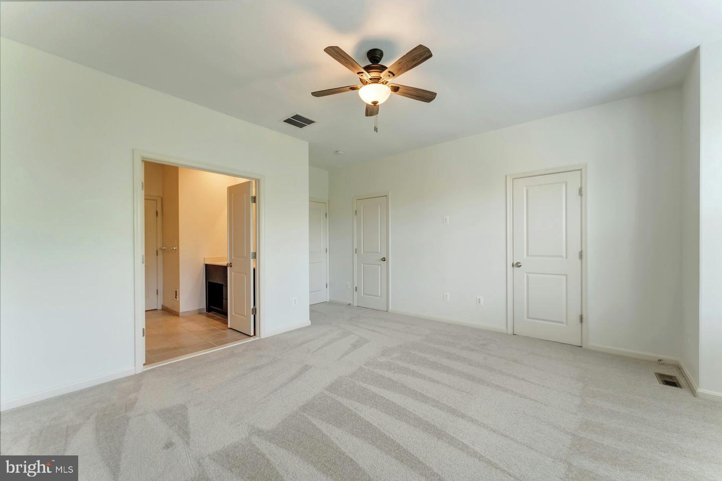 22816 Goldsborough Ter