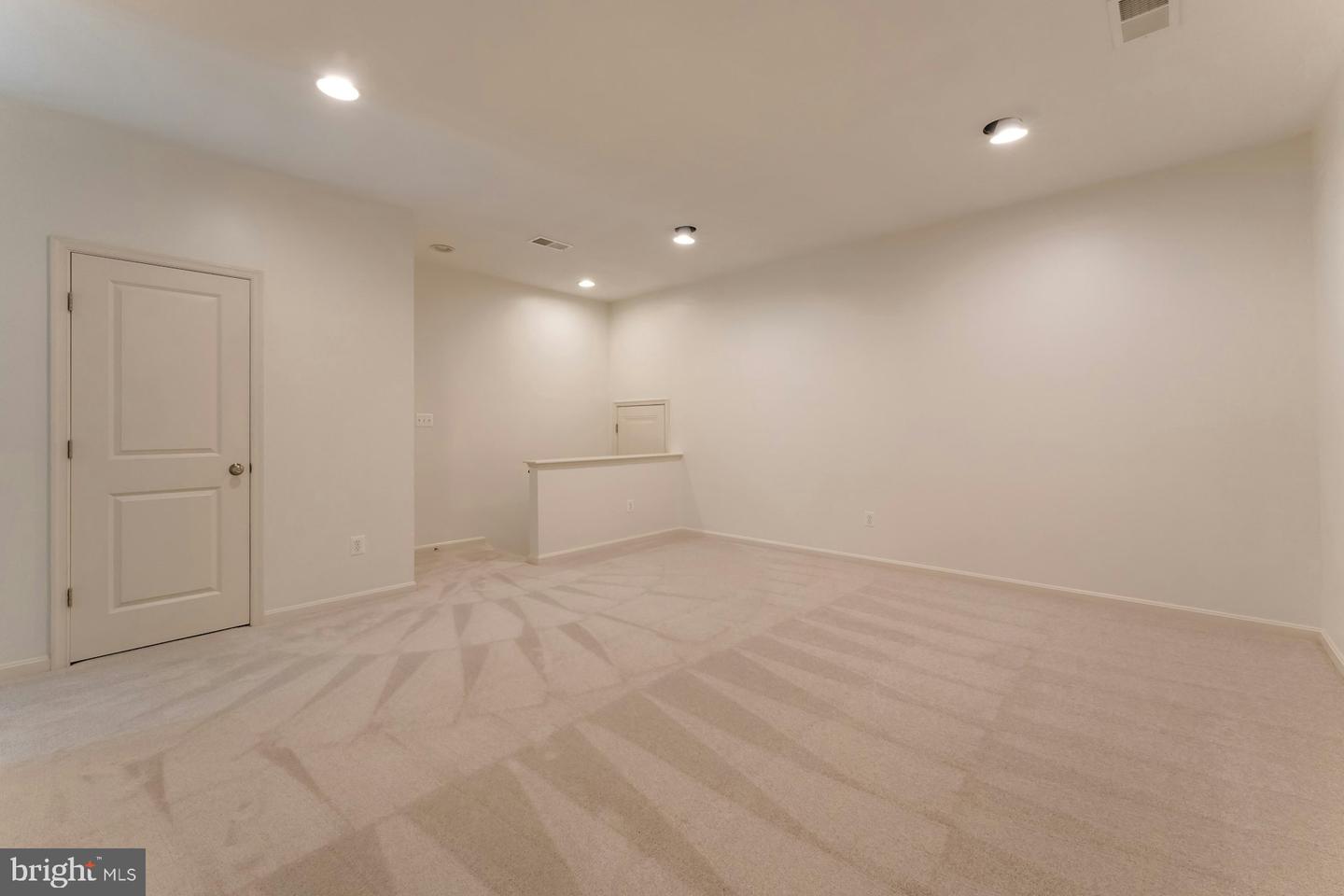 22816 Goldsborough Ter