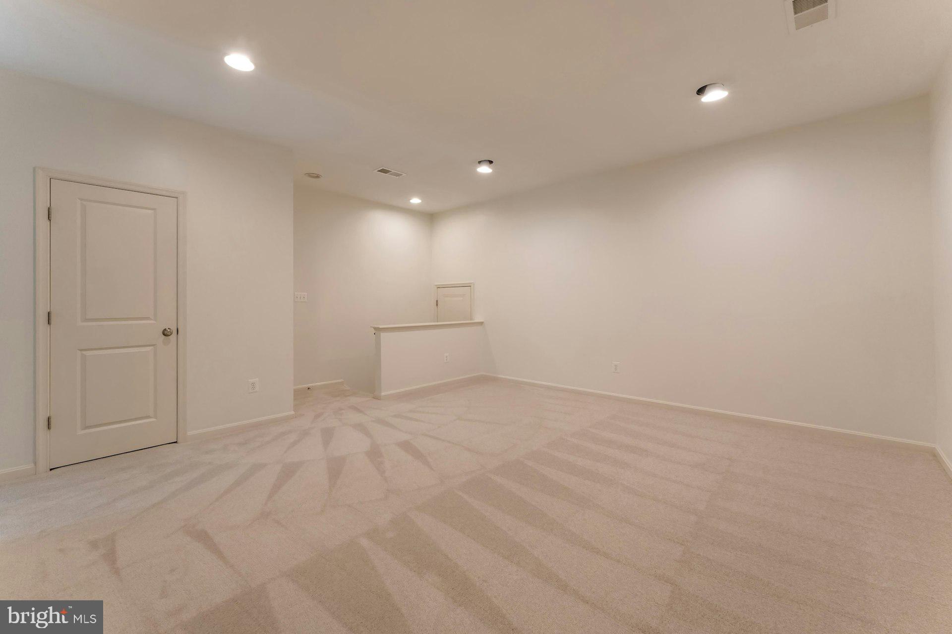 22816 Goldsborough Ter