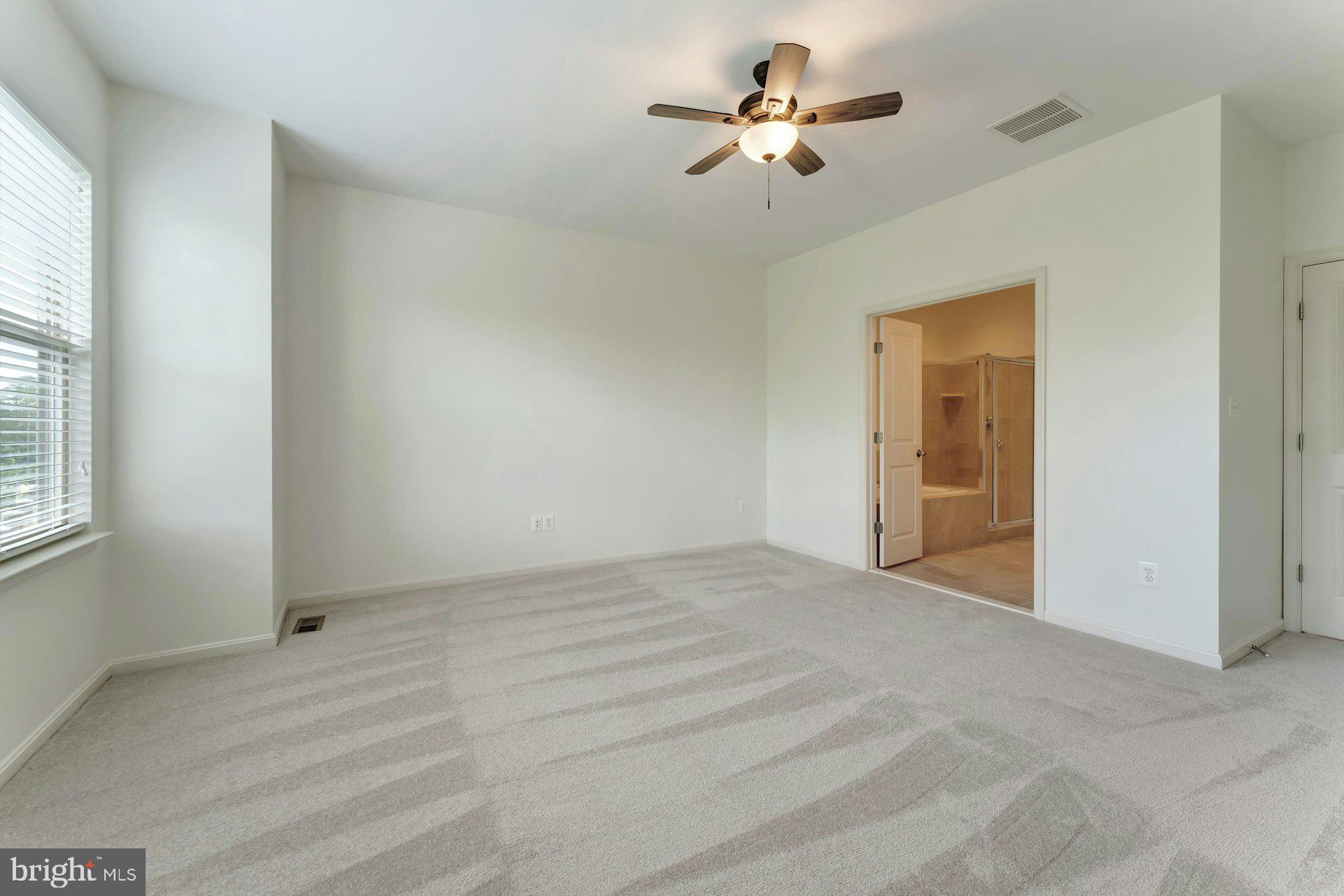 22816 Goldsborough Ter