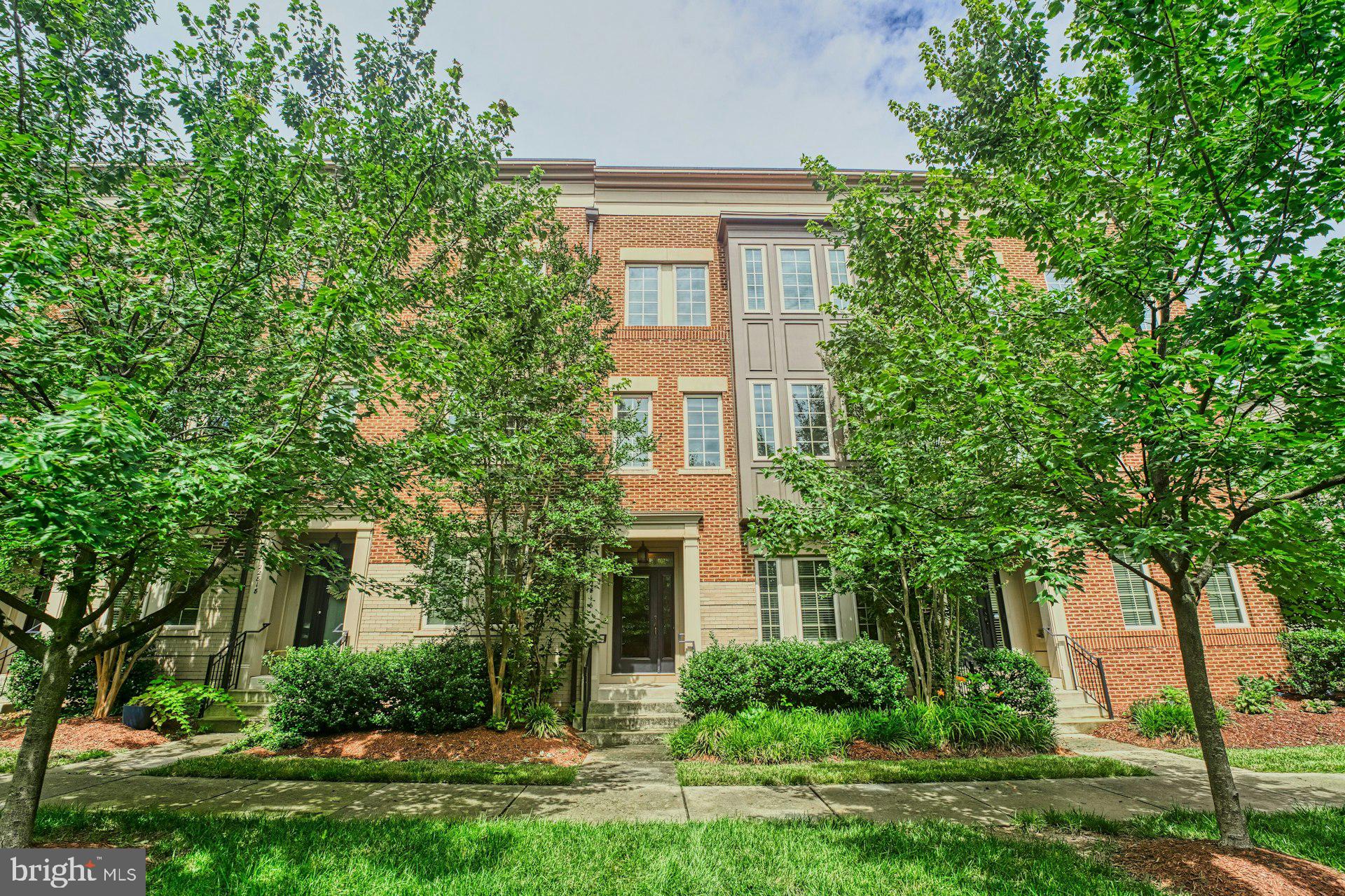 22816 Goldsborough Ter