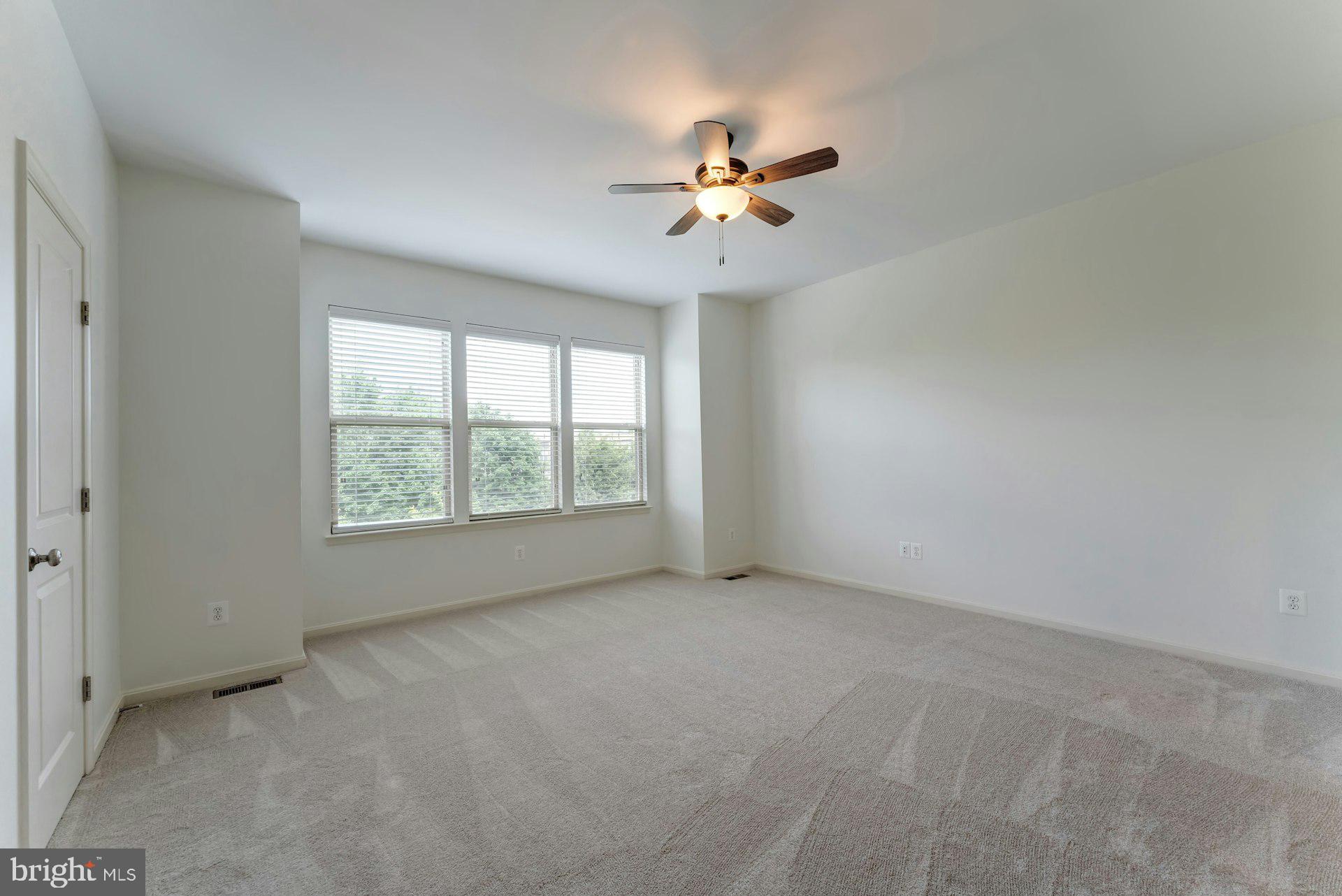 22816 Goldsborough Ter