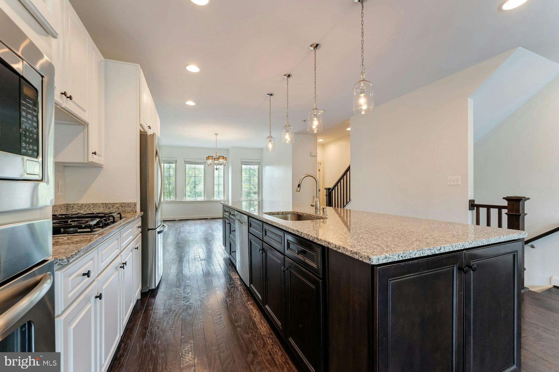 22816 Goldsborough Ter